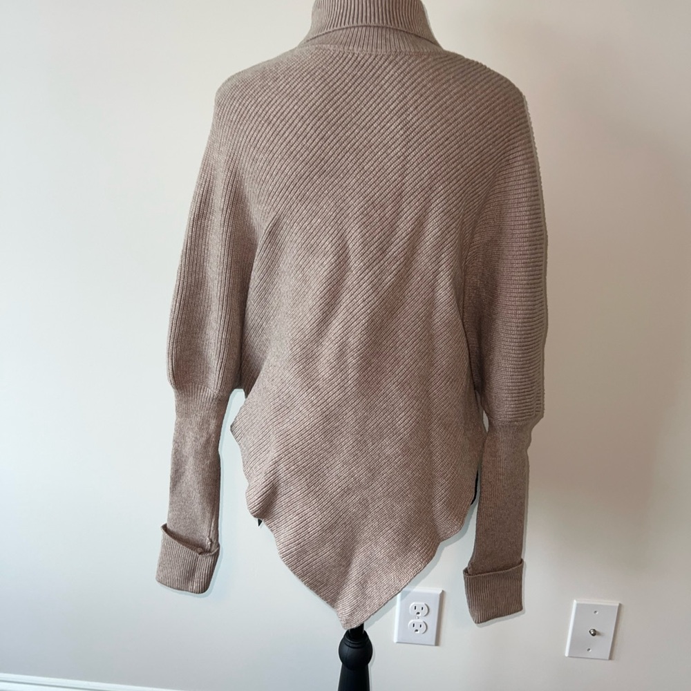 NWT Halara High Neck Long Sleeve Asymmetric Hem Work Sweater - Picture 5 of 5